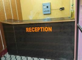 SPOT ON Hotel Yes Inn，位于密拉特的酒店