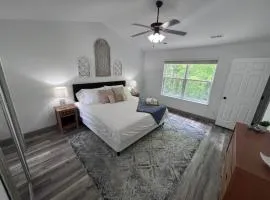 Springhurst Serenity Fresh 4BR Getaway