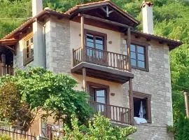 Maisonette Korfes-Κορφές Δύο Αυτόνομοι Όρoφοι για Οικογένειες και μικρές Παρέες