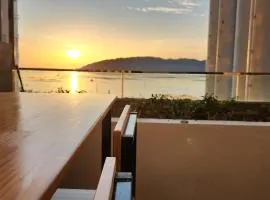 The Shore Ns Studio Suites Sea View