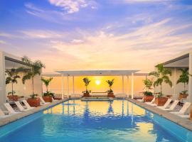 Hotel Mio Vallarta - Adults Only，位于巴亚尔塔港的酒店