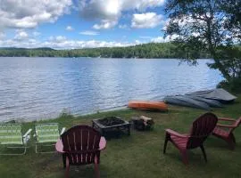Little Loon Cottage and Beach on Webster Lake