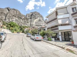 Luis RELAXING HOUSE at Meteora，位于卡兰巴卡的公寓