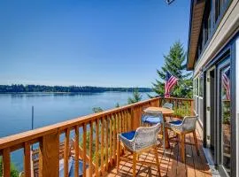 Private Beach at Waterfront Harstine Island Escape