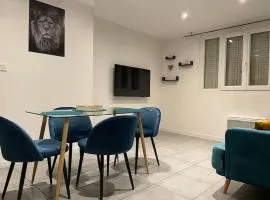 Logement Rénové - Une Expérience Unique - Wifi Gratuit