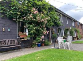 Relaxing Escape Near High Fens，位于比林根的酒店