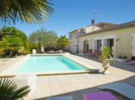 Maison avec piscine et jacuzzi