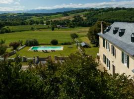 Le Relais du Faget，位于奥洛龙圣玛丽的酒店