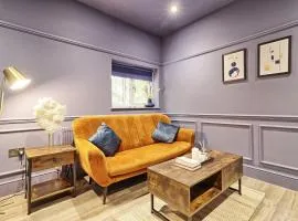 Opulent Abode - Stunning One-Bedroom Flat - Southend Stays