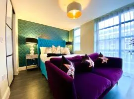 Stunning Apartment Suite - Free Parking & WiFi!