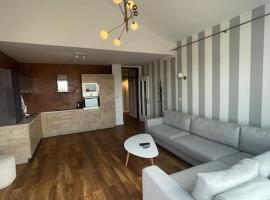 Pleasant apartment with panoramic view，位于普里兹伦的公寓