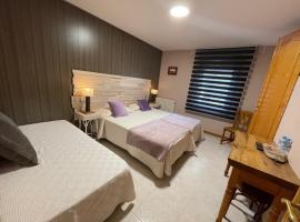 Hotel Barrau，位于维拉诺瓦的酒店