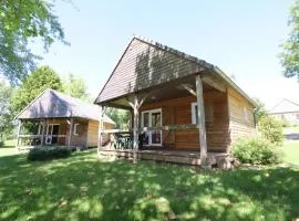 Chalet 4 pers avec terrasse couverte à Salers, animaux acceptés, proche commerces et activités - FR-1-742-346