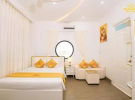 Paradise Hotel & Homestay access alley 100m