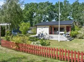 Beautiful Home In Frjestaden With Wifi