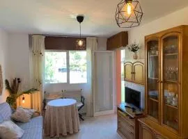 Acogedor apartamento con 3 piscinas en primera línea de playa