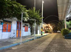 CASA DEL PARQUE Hotel, en Puerto Perales, corregimiento de Puerto triunfo 30 min del parque Nápoles，位于Puerto Perales的酒店
