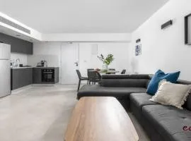 דירה במתחם עם בריכה 100 מטר מהים - By Edomlux