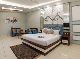 Hotel Leela Grande，位于卡尔纳尔的酒店