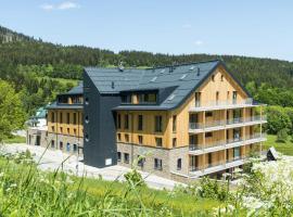 Apartm&aacute;ny Ski&Bike Sir&eacute;na，位于扬斯凯拉兹涅的自助式住宿