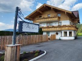 Michis Aparthotel，位于弗拉绍的酒店