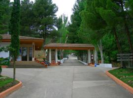 Lago Resort，位于努瓦洛斯的酒店