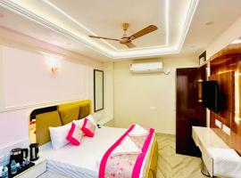 Frankstay By Hotel SAMRAT RESIDENCY 10 Mints Walking Distance Nizamuddin Railway Station，位于新德里南德里的酒店