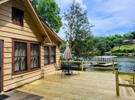 #05 - Lakefront Two Bedroom Cottage- Pet Friendly