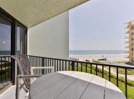 1 Bedroom -1 Bath With Ocean Views At Ocean Trillium 302，位于新士麦那海滩的海滩短租房