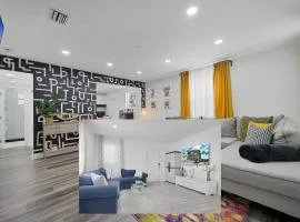 Vacay Spot Wynwood Comfort 2 Kitchen 2 BBQs Patio vibes, Prime LOC! 6 blocks away from Bars, Nite Clubs, Res, Shops