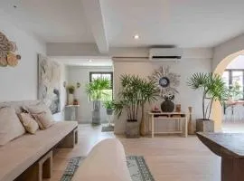 Cozy Living House Chiang Mai - Groups & Families