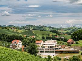 Landgut am Pößnitzberg，位于洛伊查赫的酒店