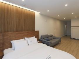 Hotel Grand Bay Boryeong，位于保宁市的酒店