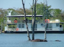 Houseboat with aircon and splash pool - 2128