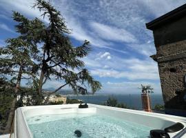 Il Melograno in Costa d'Amalfi - romantic experience，位于维耶特里的酒店