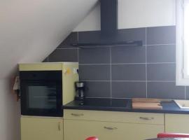 Logement à 6 km de Redon, à 35 km de la mer，位于Rieux的酒店