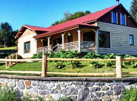Chalet du lac avec SPA privé, wifi, BBQ et SUP，位于Saint Adolphe D'Howard的酒店