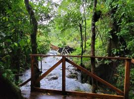 Mineral River Eco Village，位于Upala的住宿加早餐旅馆