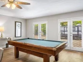 Modern Comforts, Classic Charm: Neighborhood Gem