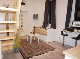 Fresh happy little house, 35 m2 IN Täby，位于斯德哥尔摩的度假短租房