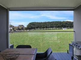 Smiths Island Retreat