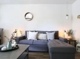 Stylish & Renovated Modern Farmhouse Boutique Apt