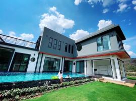 Chacha Tyme Pool Villa Khaoyai，位于Wangkata的酒店