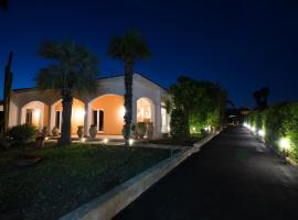 Temenos Villa by Ortigiaapartments，位于锡拉库扎Ospedale Rizza附近的酒店