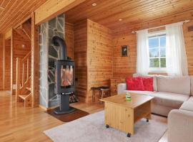 Hytte i flott natur，位于阿尔塔的带停车场的酒店