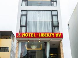 Hotel Liberty Violet，位于Phúc Yên的酒店