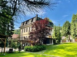 Penzion Kokorin Forest Villa，位于Konrádov的酒店