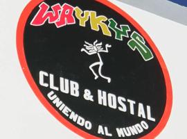 Wayky's Club and Hostal，位于科帕卡巴纳的青旅