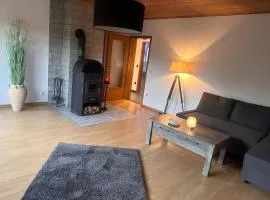 Ferienwohnung Elly 3 km zum Diemelradweg