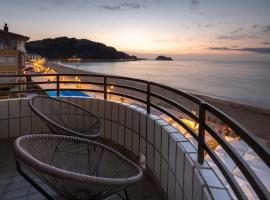 Zarautz Beach with parking by Aston Rentals，位于扎鲁亚斯的酒店